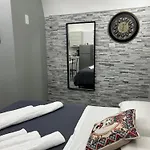 Fanale House Apartman *