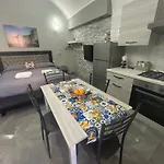 Fanale House Apartman