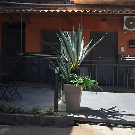 Apartman Fanale House *